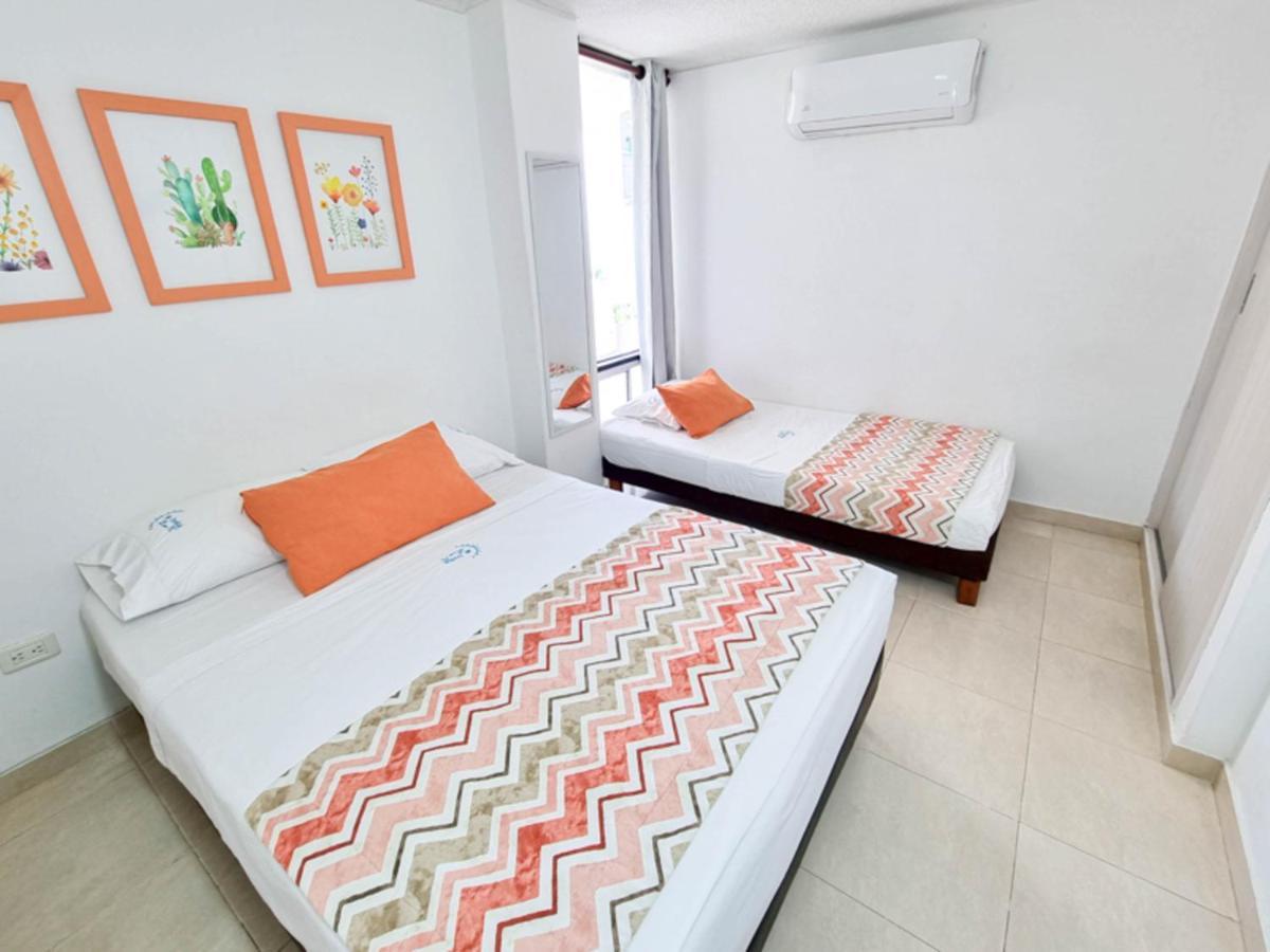 Apartamentos Frente Al Mar Iroka -By Bedviajes Санта Марта Екстериор снимка